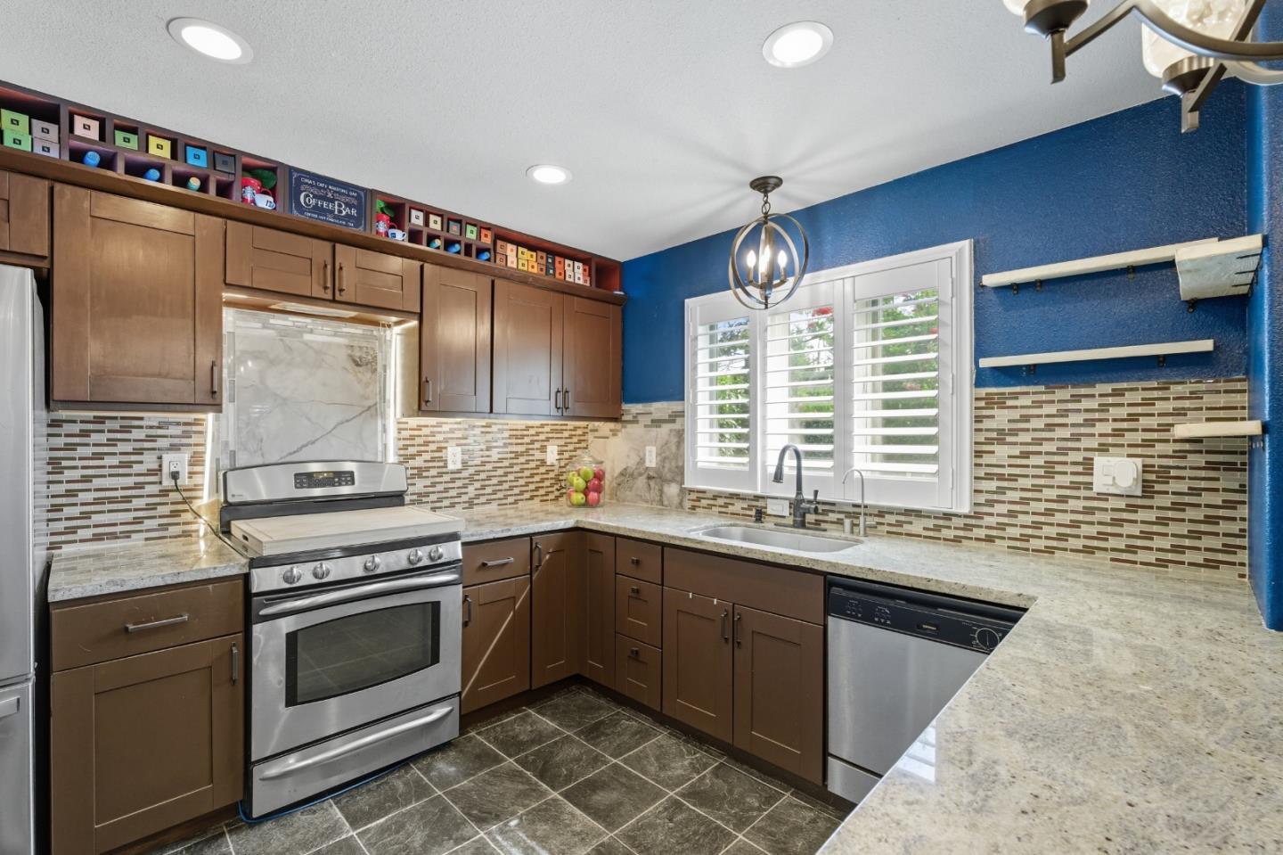 Detail Gallery Image 17 of 93 For 709 Minnesota Ave, San Jose,  CA 95125 - 4 Beds | 2 Baths