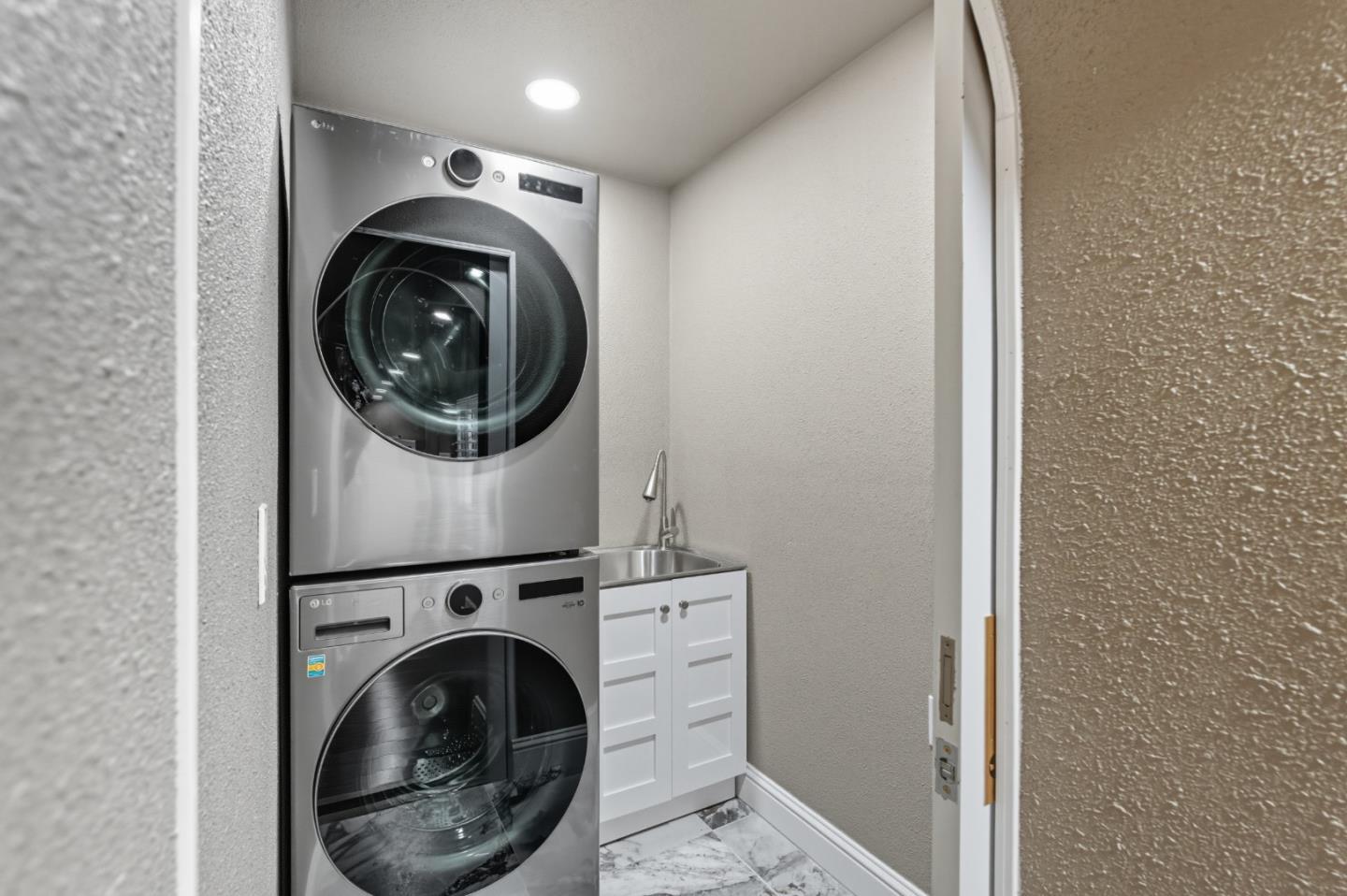 Detail Gallery Image 36 of 93 For 709 Minnesota Ave, San Jose,  CA 95125 - 4 Beds | 2 Baths