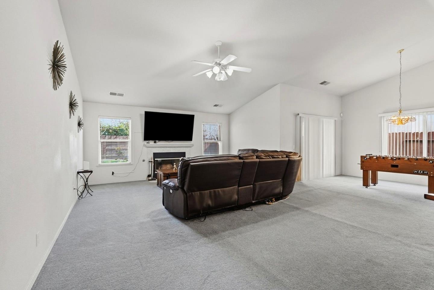 Detail Gallery Image 5 of 23 For 3882 Pintail Ct, Merced,  CA 95340 - 4 Beds | 2 Baths