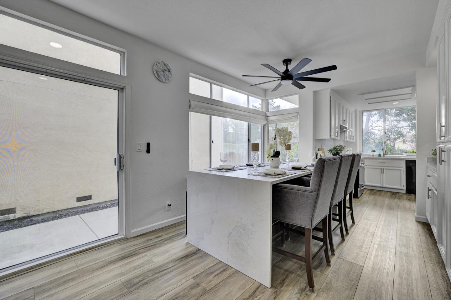 Detail Gallery Image 11 of 49 For 230 Lakeridge Way, San Ramon,  CA 94582 - 3 Beds | 2/1 Baths