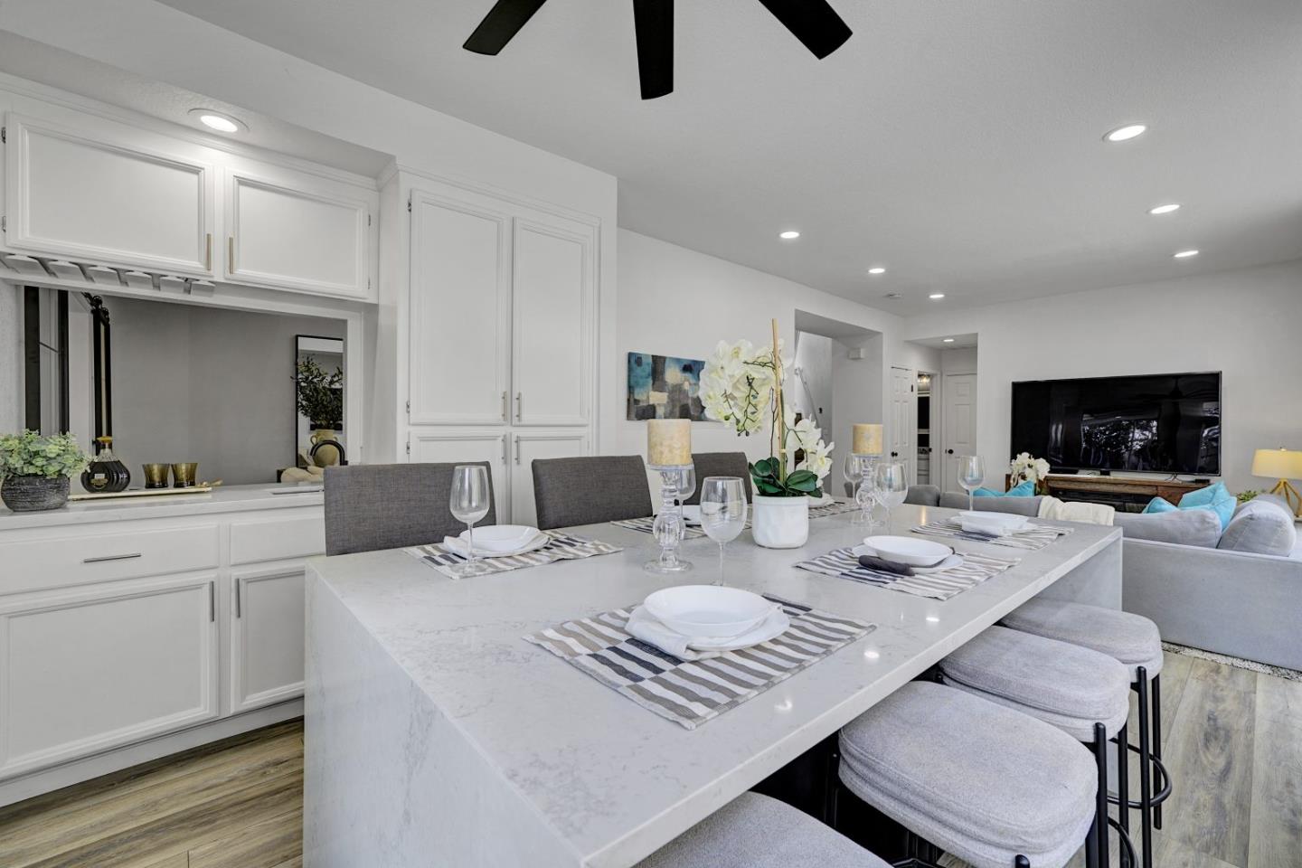 Detail Gallery Image 12 of 49 For 230 Lakeridge Way, San Ramon,  CA 94582 - 3 Beds | 2/1 Baths