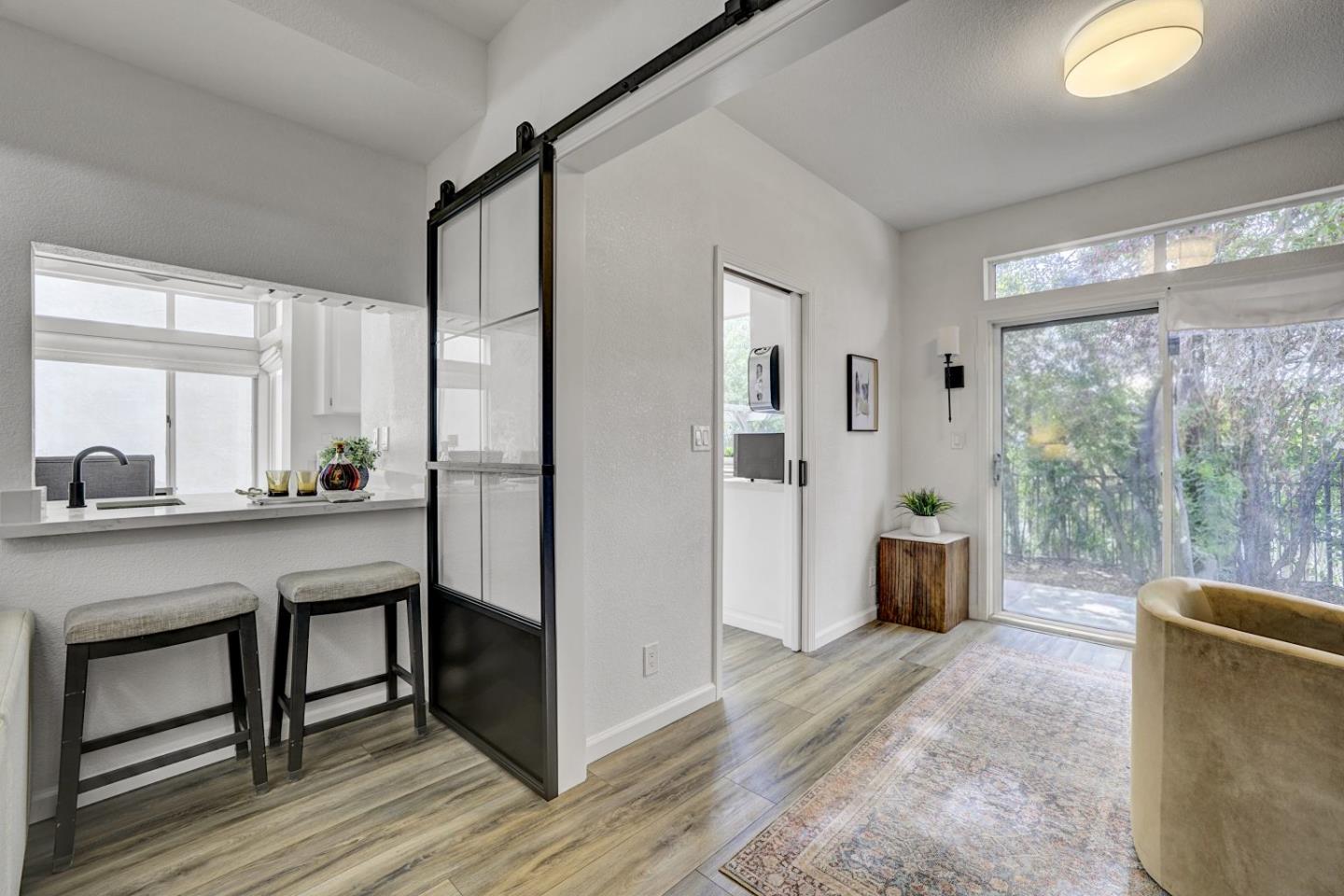 Detail Gallery Image 13 of 49 For 230 Lakeridge Way, San Ramon,  CA 94582 - 3 Beds | 2/1 Baths