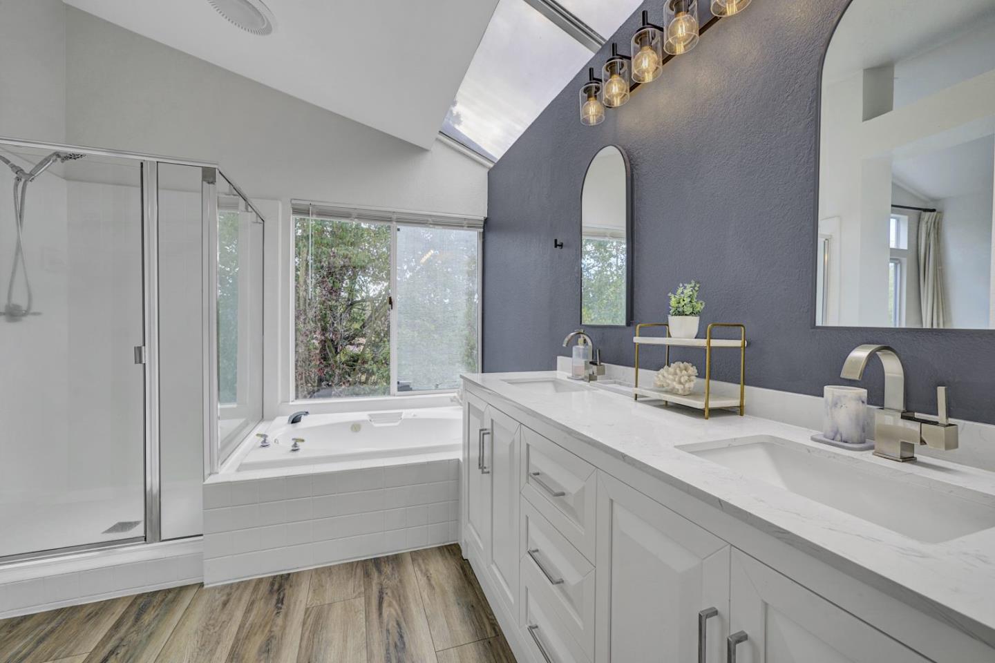 Detail Gallery Image 24 of 49 For 230 Lakeridge Way, San Ramon,  CA 94582 - 3 Beds | 2/1 Baths