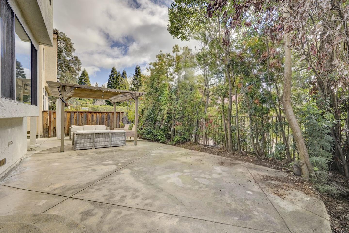 Detail Gallery Image 31 of 49 For 230 Lakeridge Way, San Ramon,  CA 94582 - 3 Beds | 2/1 Baths