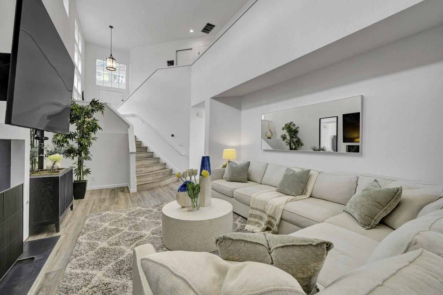 Detail Gallery Image 4 of 49 For 230 Lakeridge Way, San Ramon,  CA 94582 - 3 Beds | 2/1 Baths