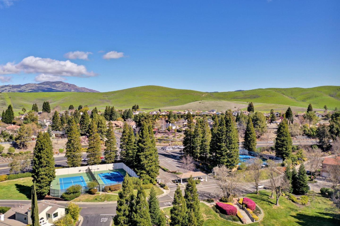 Detail Gallery Image 47 of 49 For 230 Lakeridge Way, San Ramon,  CA 94582 - 3 Beds | 2/1 Baths