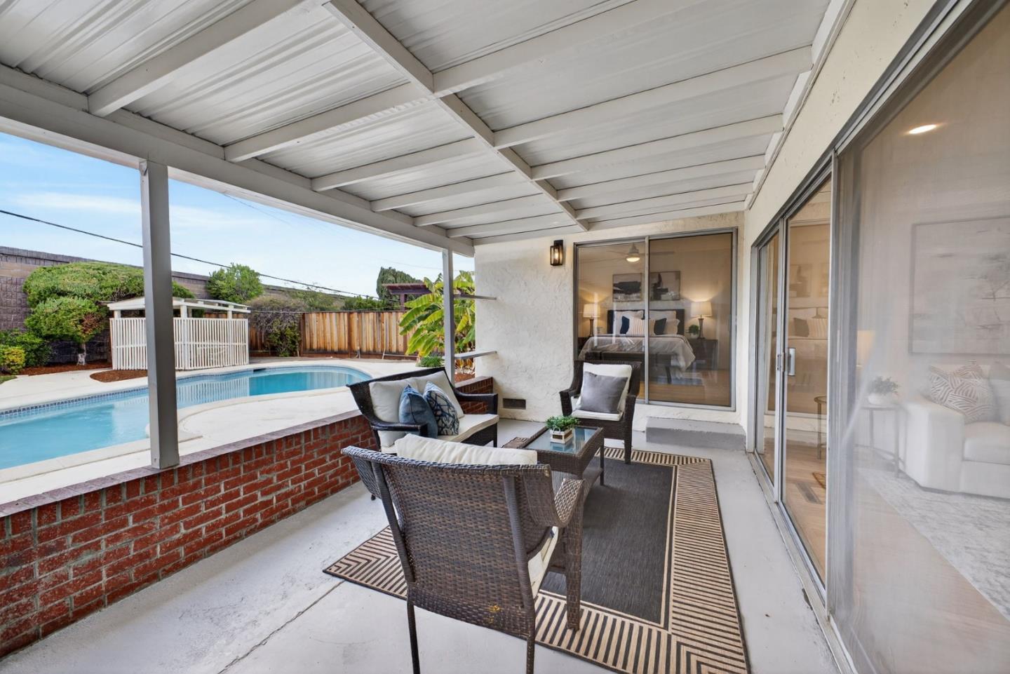 Detail Gallery Image 17 of 30 For 1377 Dentwood Dr, San Jose,  CA 95118 - 4 Beds | 2 Baths