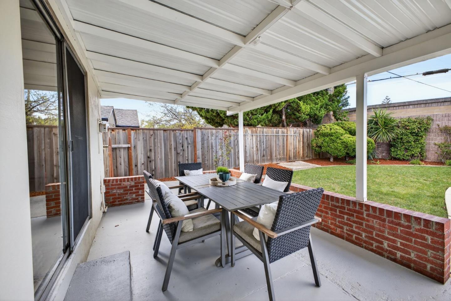 Detail Gallery Image 18 of 30 For 1377 Dentwood Dr, San Jose,  CA 95118 - 4 Beds | 2 Baths