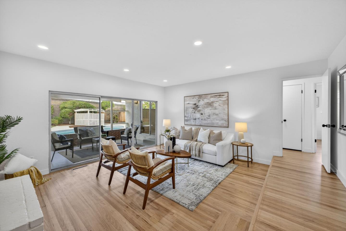 Detail Gallery Image 3 of 30 For 1377 Dentwood Dr, San Jose,  CA 95118 - 4 Beds | 2 Baths