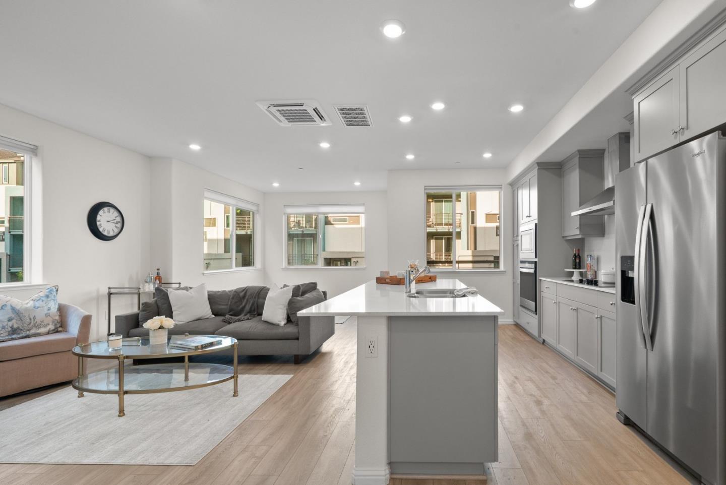 Detail Gallery Image 12 of 49 For 3208 Mallard Ct #201,  San Jose,  CA 95117 - 2 Beds | 2 Baths