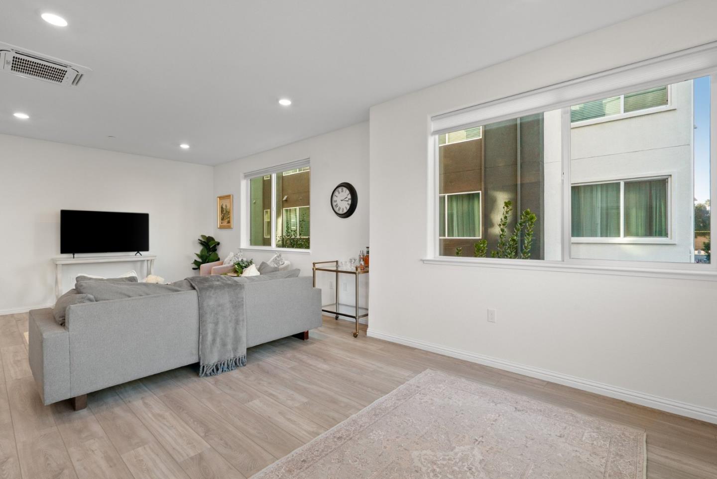 Detail Gallery Image 23 of 49 For 3208 Mallard Ct #201,  San Jose,  CA 95117 - 2 Beds | 2 Baths
