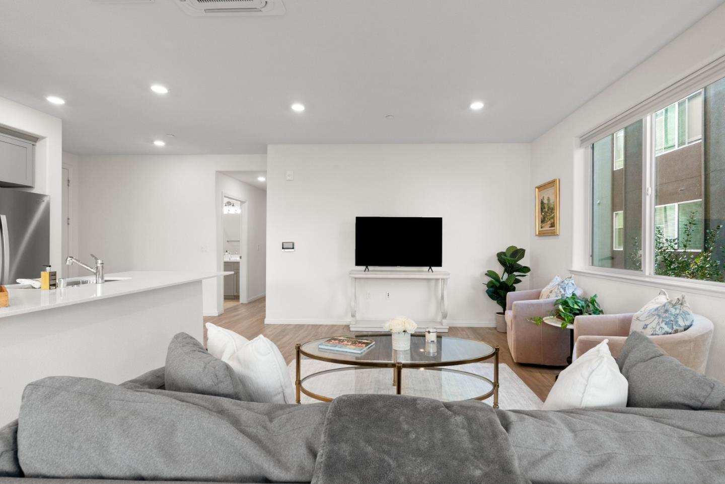 Detail Gallery Image 9 of 49 For 3208 Mallard Ct #201,  San Jose,  CA 95117 - 2 Beds | 2 Baths