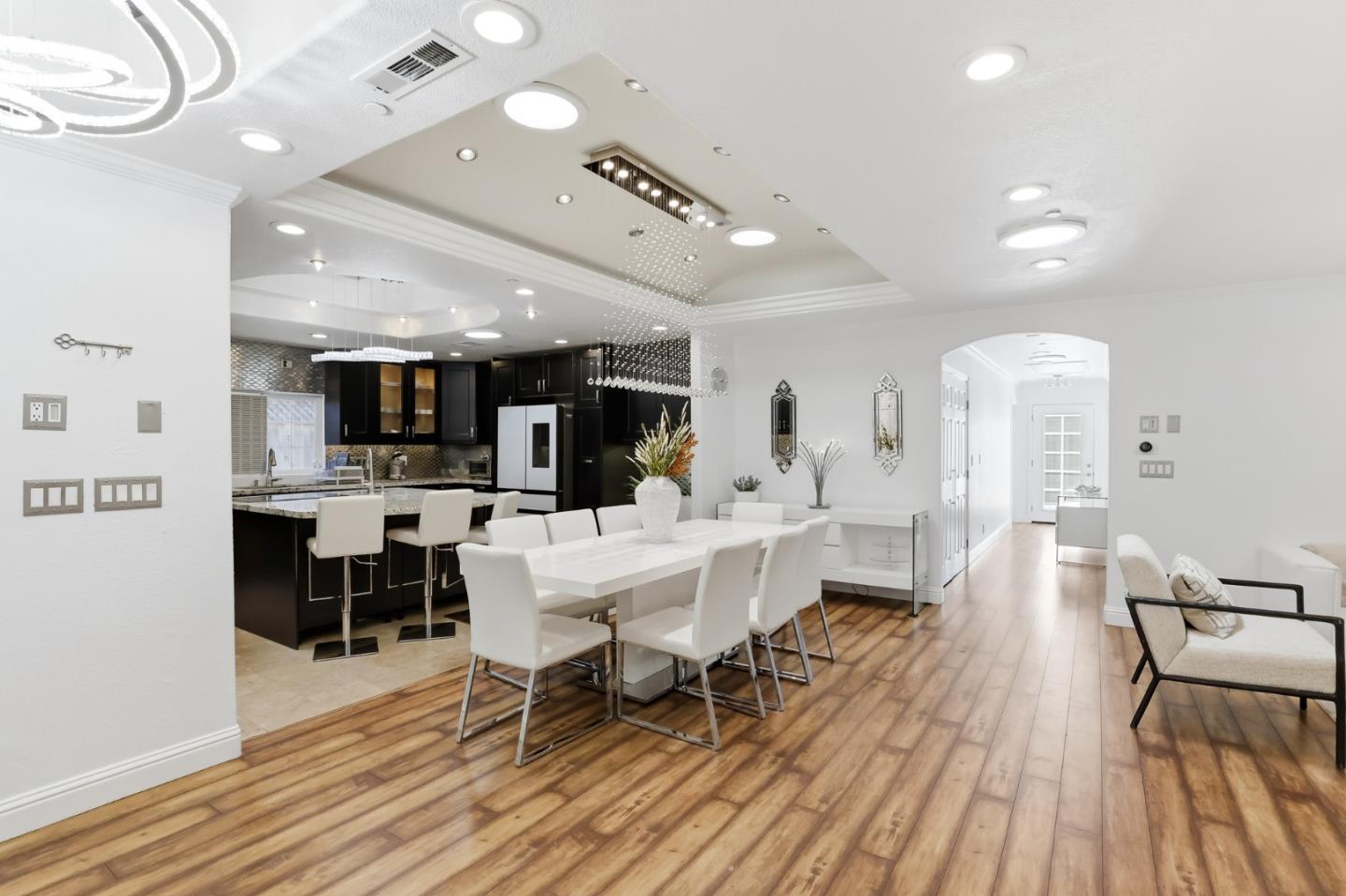 Detail Gallery Image 11 of 83 For 40489 Davis St, Fremont,  CA 94538 - 5 Beds | 3 Baths