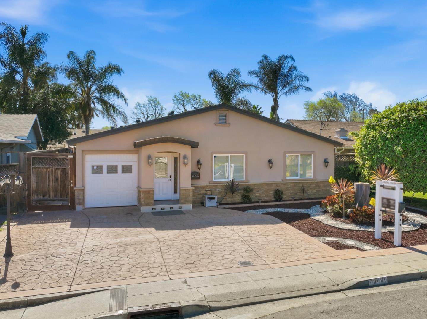 Detail Gallery Image 2 of 83 For 40489 Davis St, Fremont,  CA 94538 - 5 Beds | 3 Baths