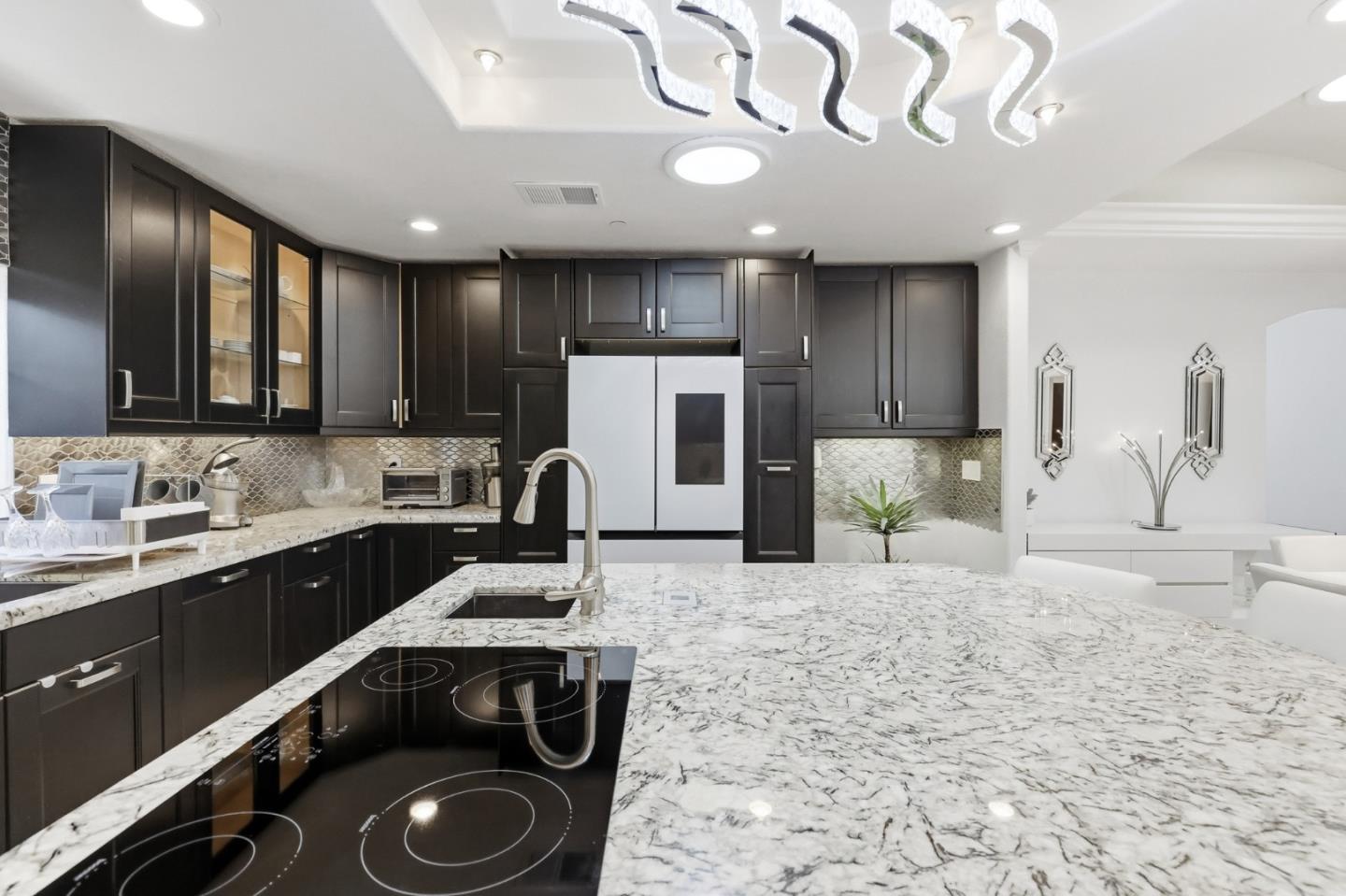 Detail Gallery Image 30 of 83 For 40489 Davis St, Fremont,  CA 94538 - 5 Beds | 3 Baths