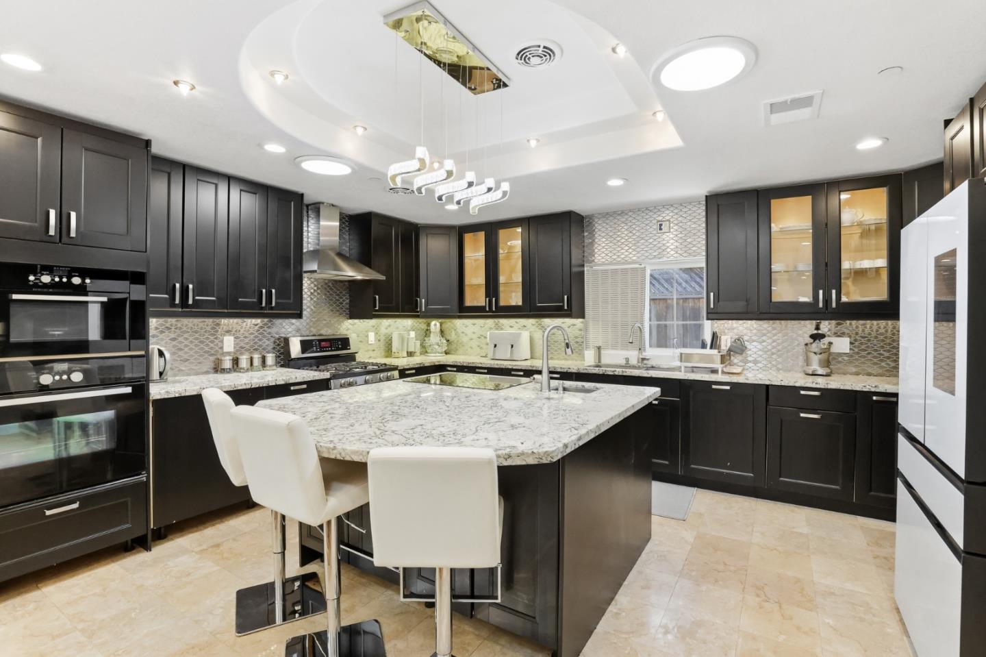 Detail Gallery Image 35 of 83 For 40489 Davis St, Fremont,  CA 94538 - 5 Beds | 3 Baths