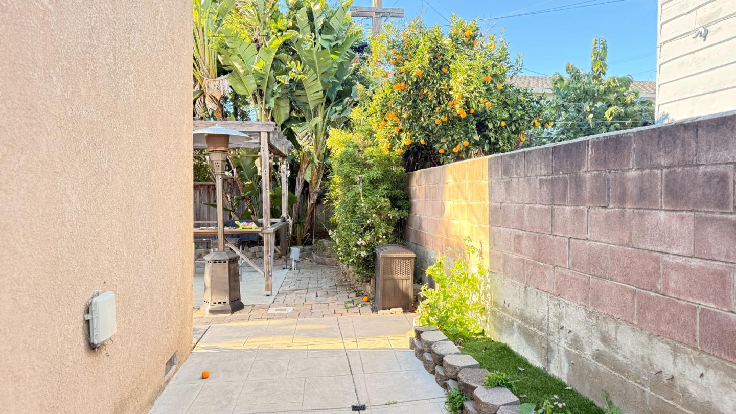 Detail Gallery Image 15 of 25 For 722 Gleneagle Ave, Hayward,  CA 94544 - 6 Beds | 3 Baths