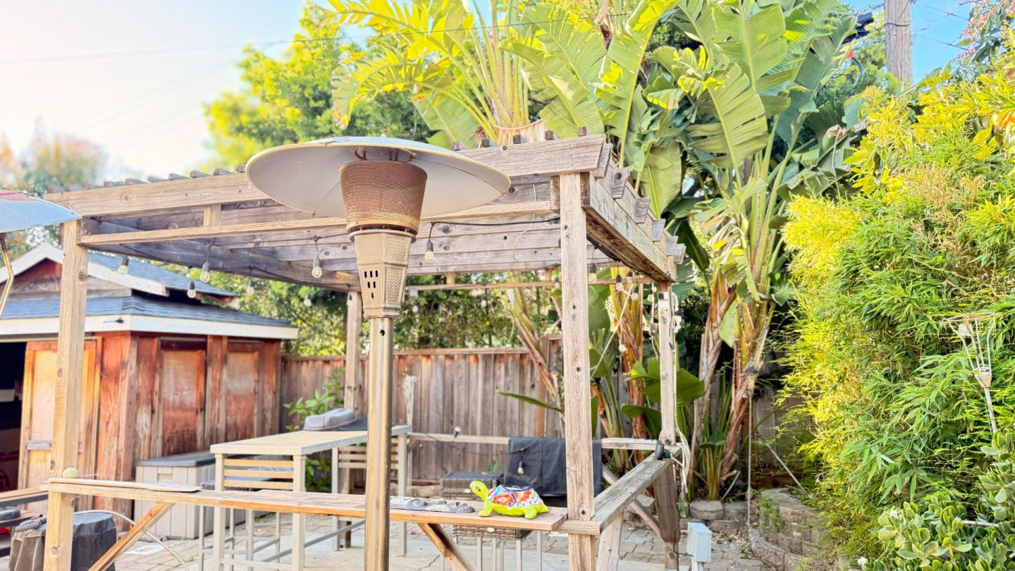 Detail Gallery Image 16 of 25 For 722 Gleneagle Ave, Hayward,  CA 94544 - 6 Beds | 3 Baths