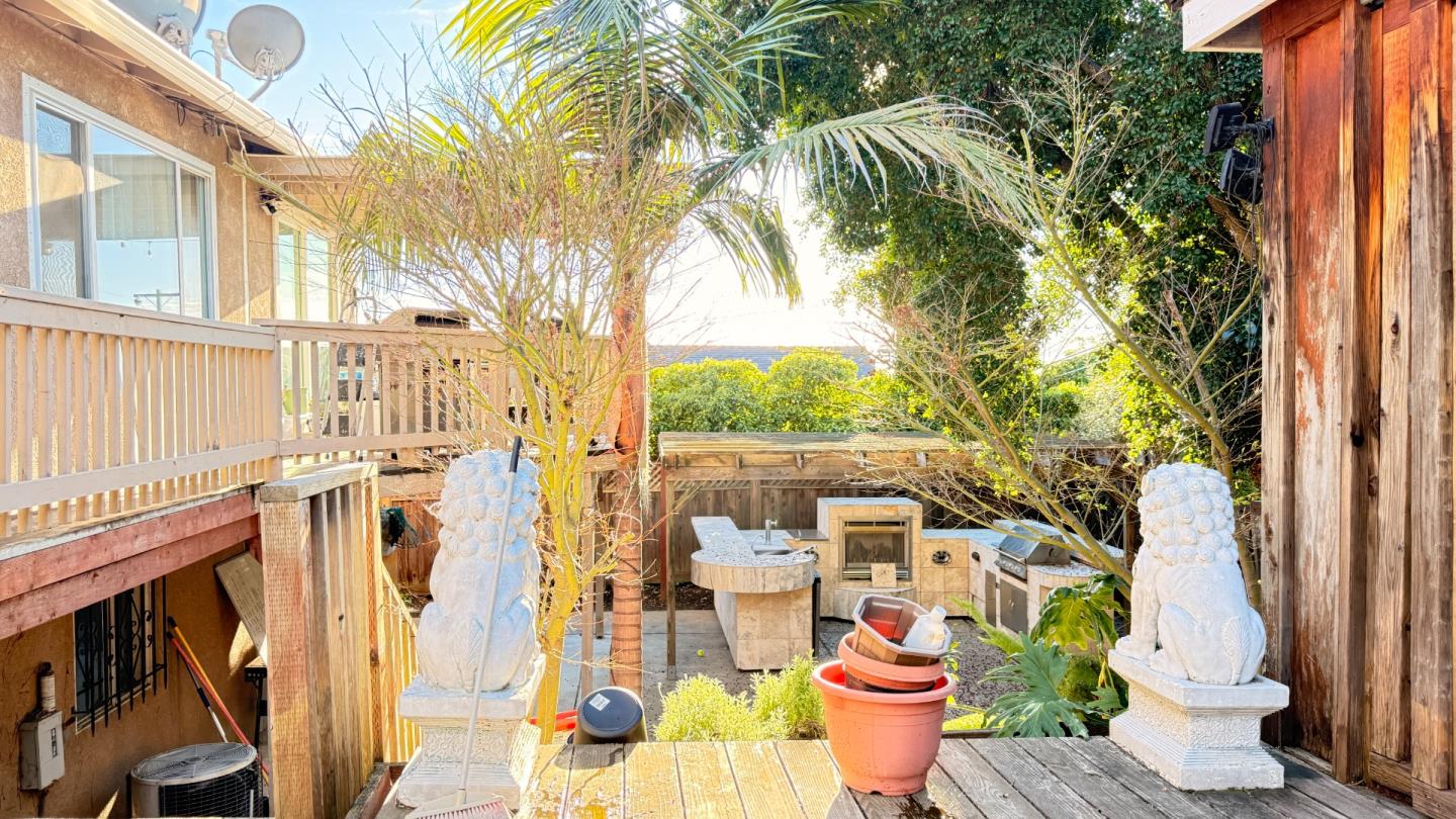 Detail Gallery Image 18 of 25 For 722 Gleneagle Ave, Hayward,  CA 94544 - 6 Beds | 3 Baths