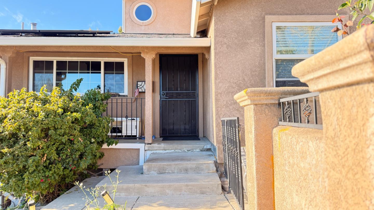 Detail Gallery Image 6 of 25 For 722 Gleneagle Ave, Hayward,  CA 94544 - 6 Beds | 3 Baths