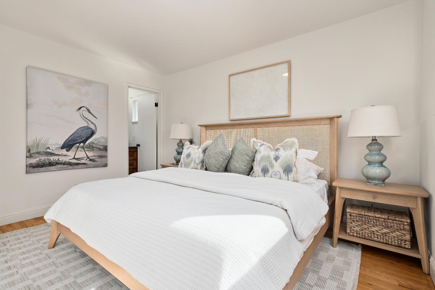 Detail Gallery Image 10 of 24 For 5821 Comanche Dr, San Jose,  CA 95123 - 4 Beds | 3 Baths