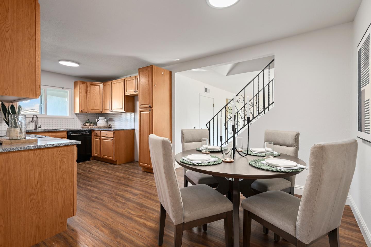 Detail Gallery Image 5 of 24 For 5821 Comanche Dr, San Jose,  CA 95123 - 4 Beds | 3 Baths