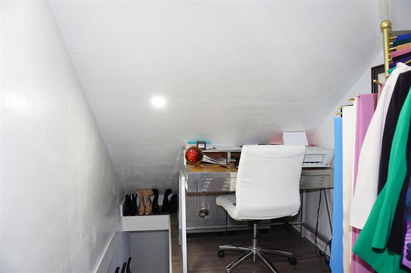 Detail Gallery Image 30 of 43 For 17106 Creekside Cir, Morgan Hill,  CA 95037 - 2 Beds | 1/1 Baths