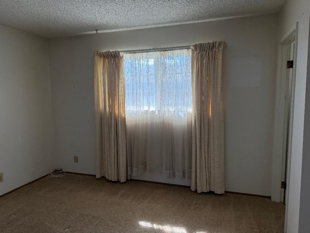 Detail Gallery Image 8 of 14 For 45170 Crown Ave, King City,  CA 93930 - 3 Beds | 2 Baths