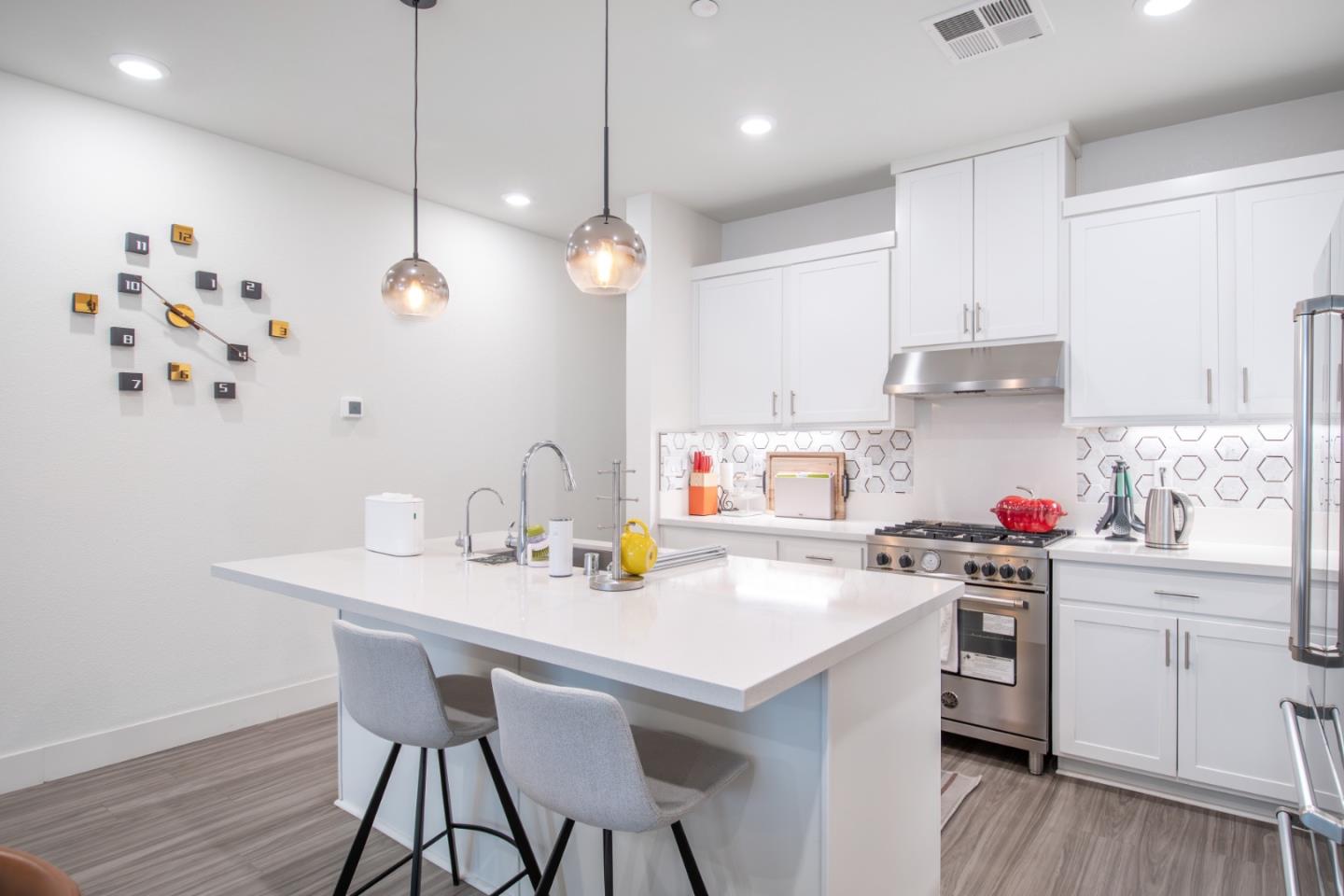 Photo #10: ML82037221 Listing: Photo #10