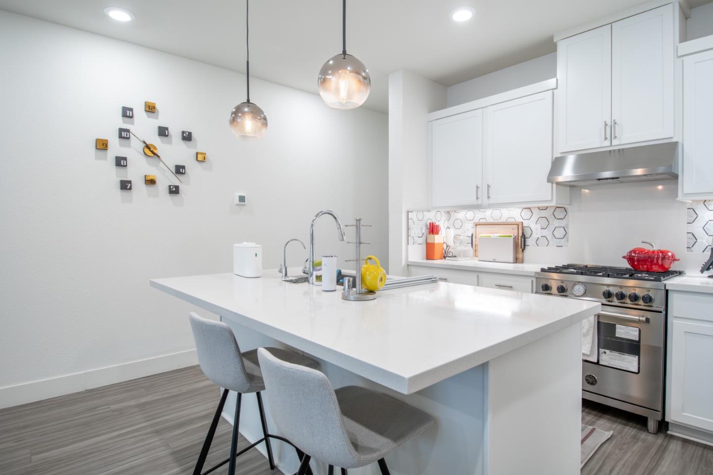 Photo #17: ML82037221 Listing: Photo #17