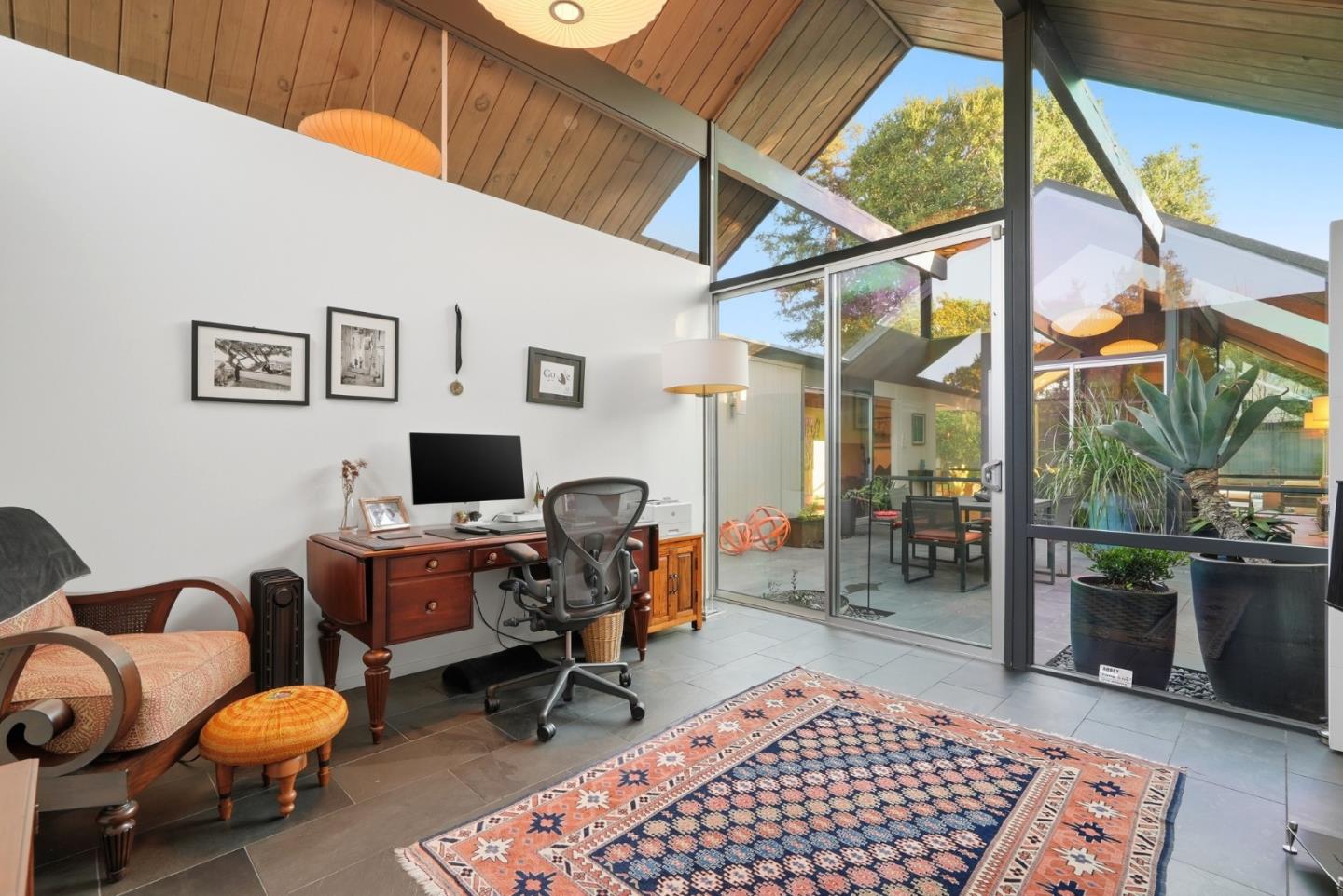 Detail Gallery Image 12 of 36 For 1694 Clay Dr, Los Altos,  CA 94024 - 5 Beds | 3 Baths