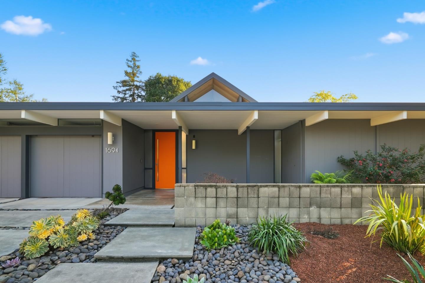 Detail Gallery Image 32 of 36 For 1694 Clay Dr, Los Altos,  CA 94024 - 5 Beds | 3 Baths