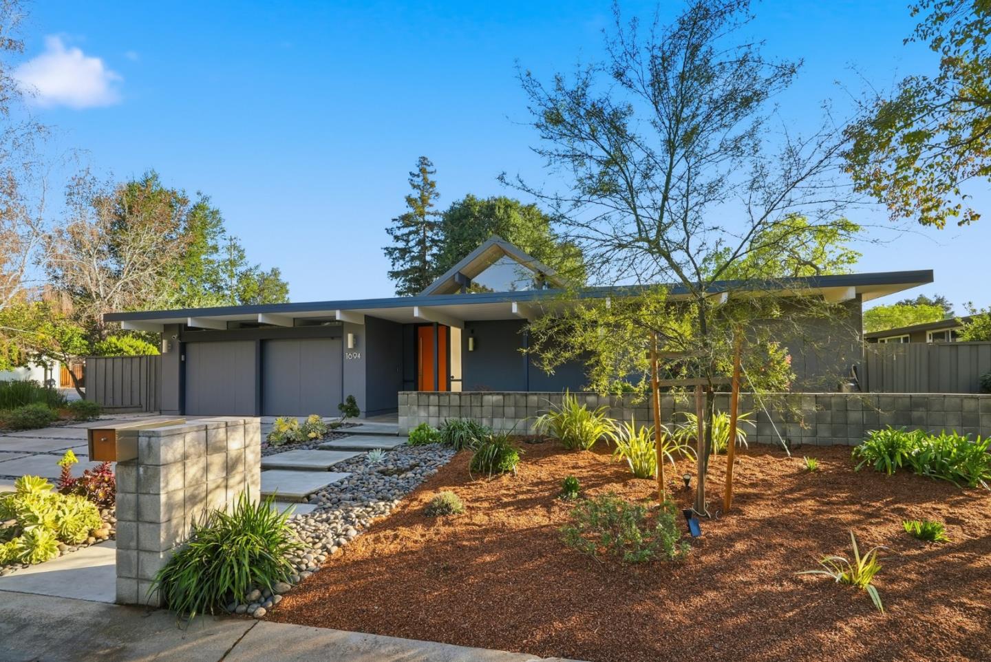 Detail Gallery Image 33 of 36 For 1694 Clay Dr, Los Altos,  CA 94024 - 5 Beds | 3 Baths