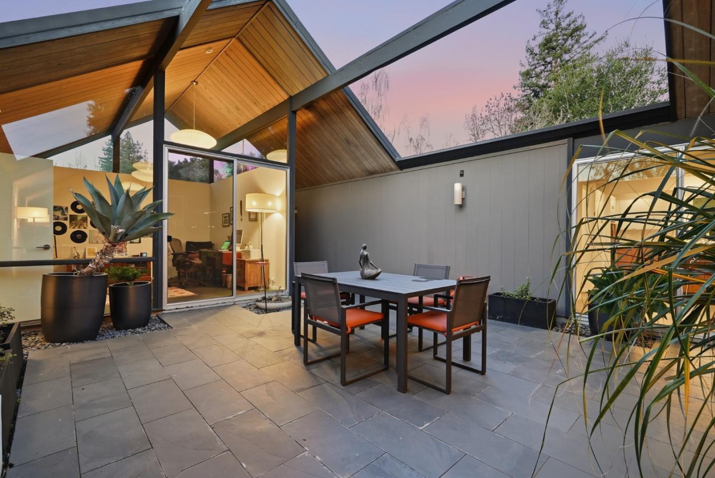 Detail Gallery Image 35 of 36 For 1694 Clay Dr, Los Altos,  CA 94024 - 5 Beds | 3 Baths