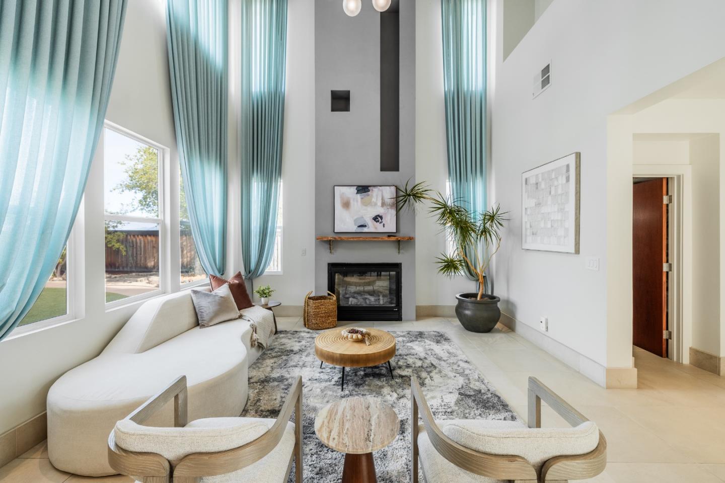 Detail Gallery Image 12 of 58 For 1825 Bridgeview Ct, San Jose,  CA 95138 - 5 Beds | 4/1 Baths