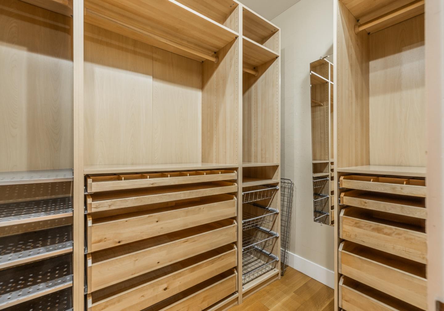 Detail Gallery Image 42 of 58 For 1825 Bridgeview Ct, San Jose,  CA 95138 - 5 Beds | 4/1 Baths