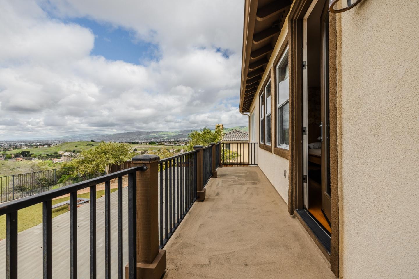 Detail Gallery Image 46 of 58 For 1825 Bridgeview Ct, San Jose,  CA 95138 - 5 Beds | 4/1 Baths