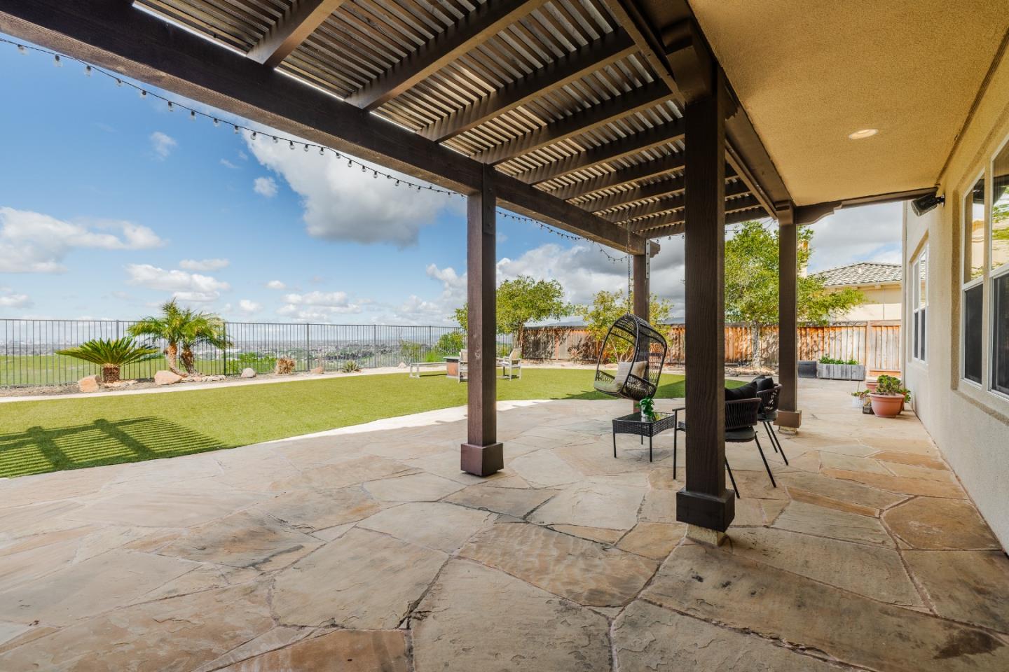 Detail Gallery Image 50 of 58 For 1825 Bridgeview Ct, San Jose,  CA 95138 - 5 Beds | 4/1 Baths