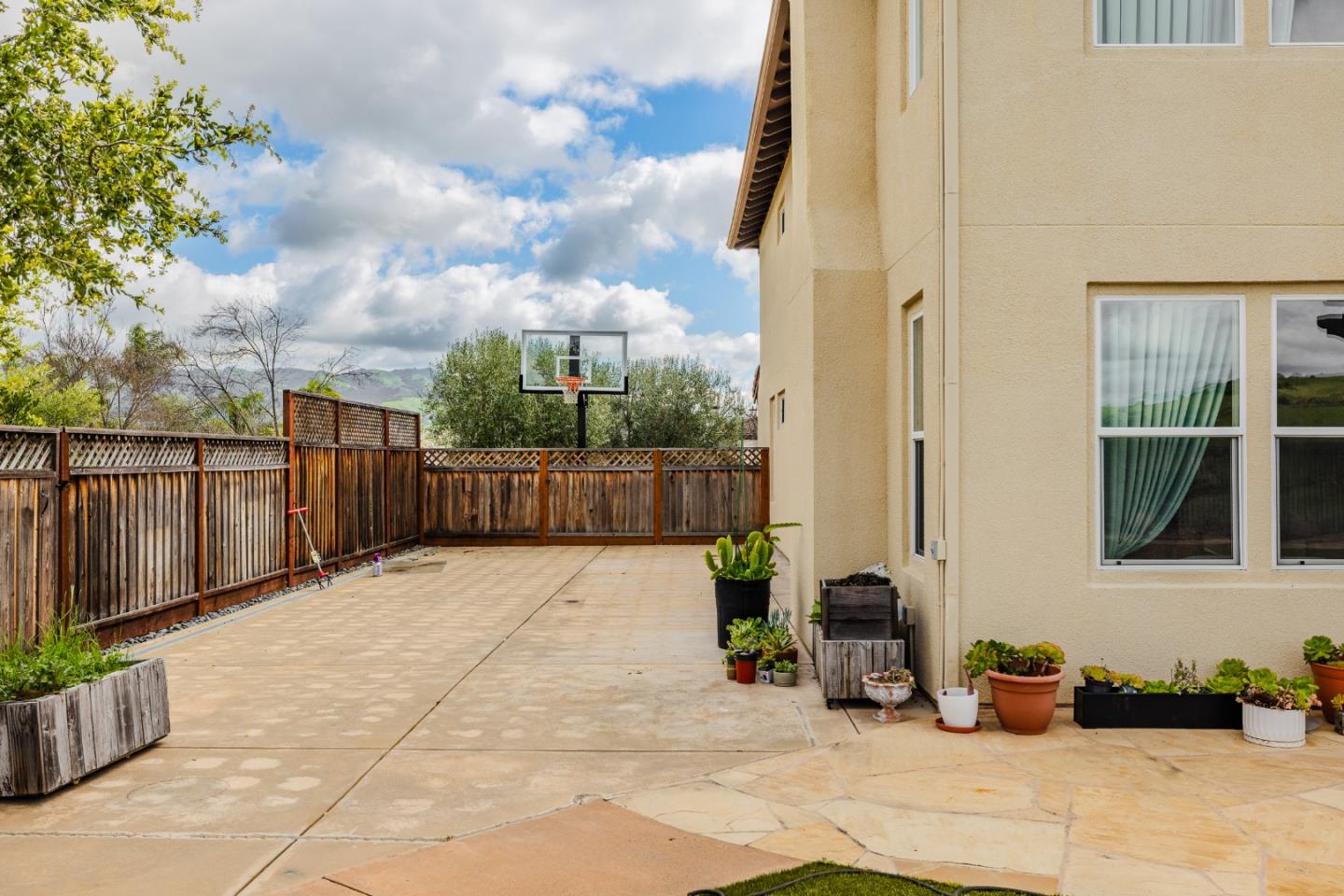 Detail Gallery Image 52 of 58 For 1825 Bridgeview Ct, San Jose,  CA 95138 - 5 Beds | 4/1 Baths
