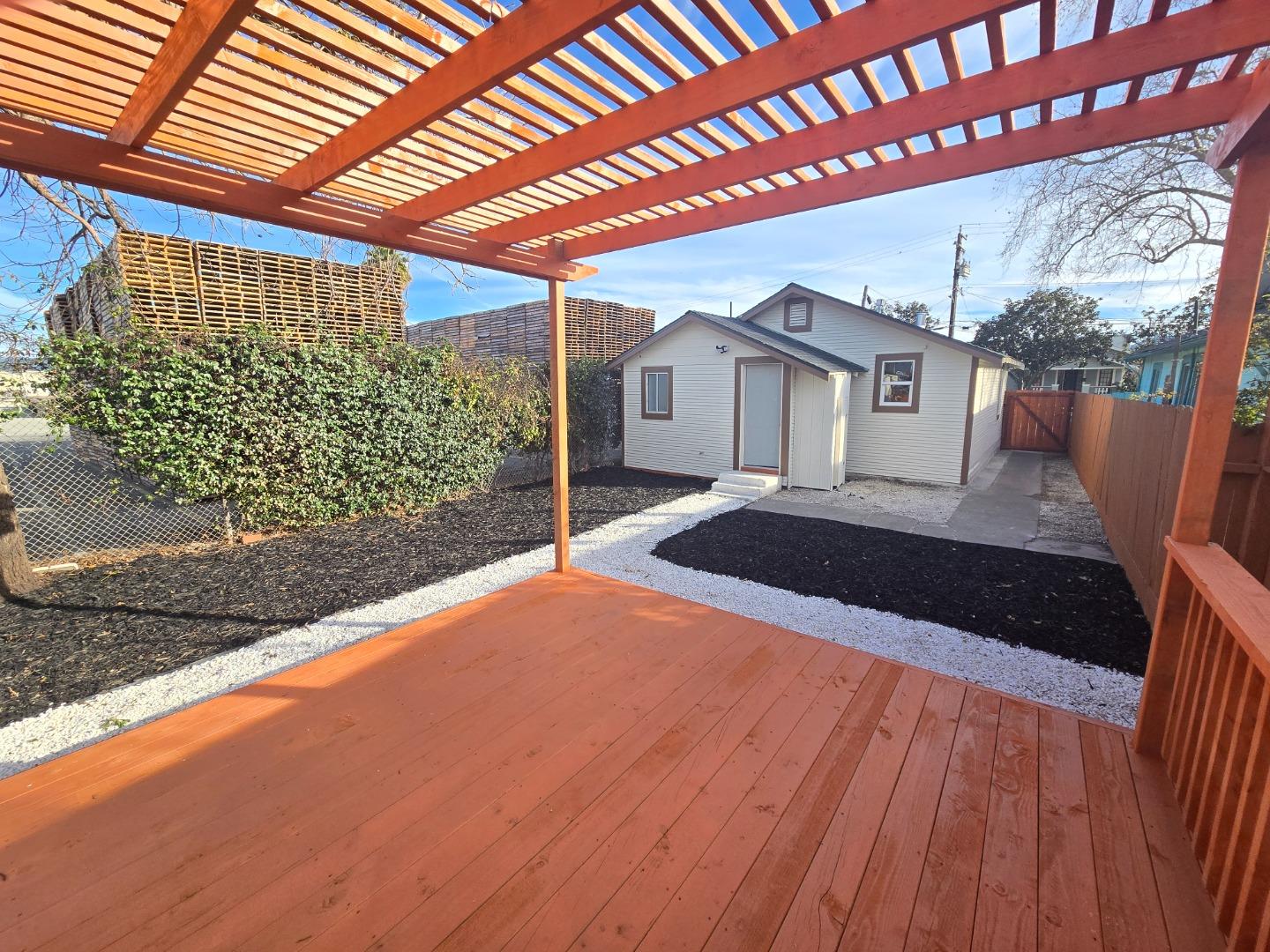 Detail Gallery Image 15 of 15 For 46 South St, Hollister,  CA 95023 - 2 Beds | 1 Baths