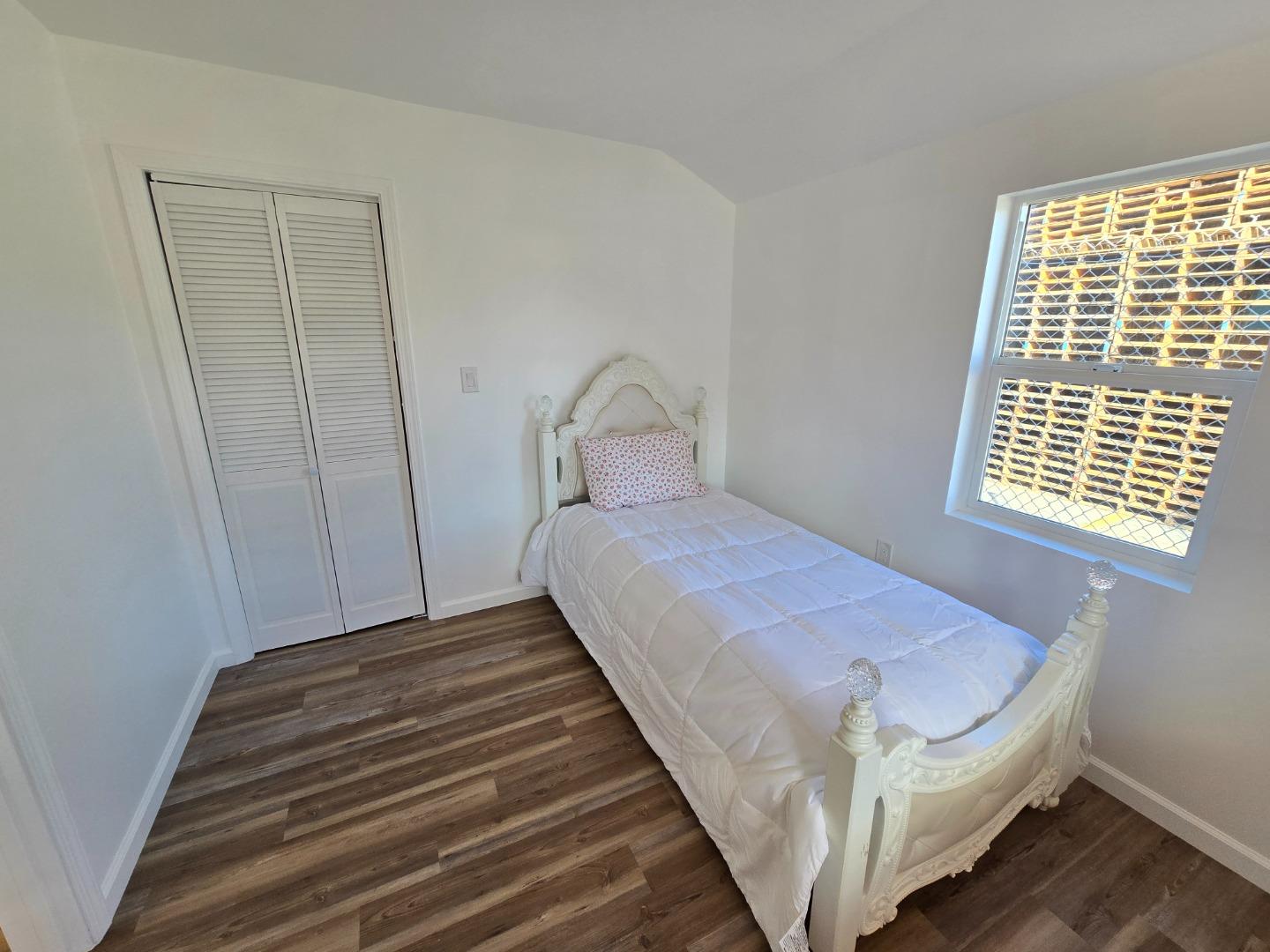 Detail Gallery Image 9 of 15 For 46 South St, Hollister,  CA 95023 - 2 Beds | 1 Baths