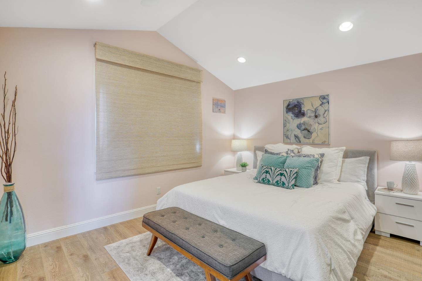 Detail Gallery Image 14 of 27 For 809 Lippert Pl, Santa Clara,  CA 95050 - 3 Beds | 2/1 Baths