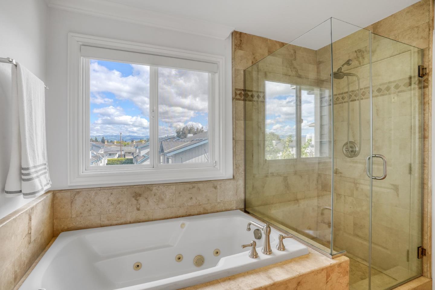 Detail Gallery Image 18 of 27 For 809 Lippert Pl, Santa Clara,  CA 95050 - 3 Beds | 2/1 Baths