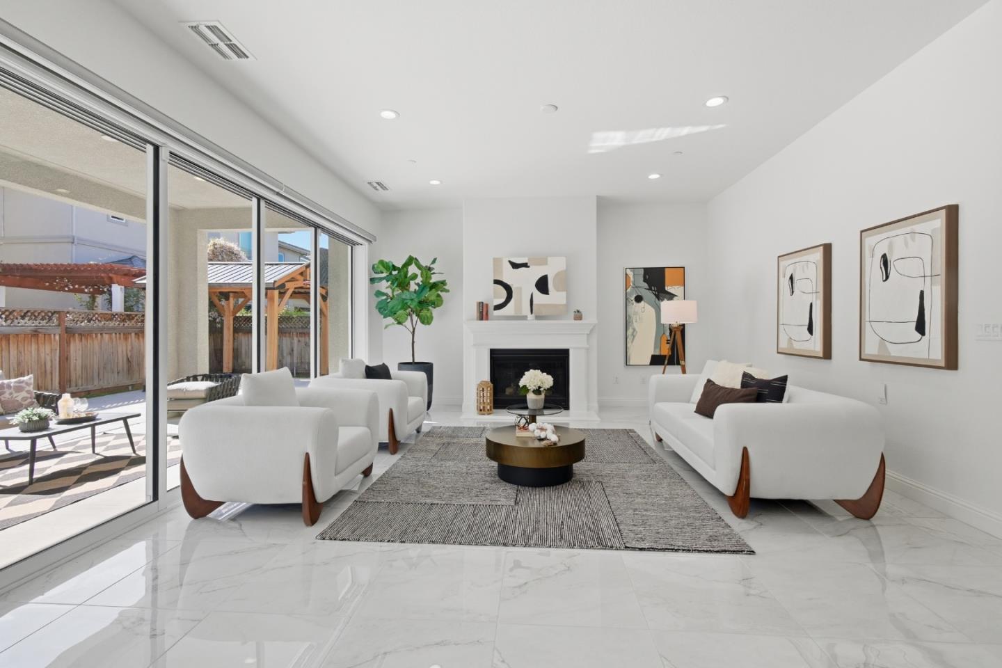 Detail Gallery Image 10 of 63 For 39441 Humpback Whale Rd, Newark,  CA 94560 - 5 Beds | 4/1 Baths