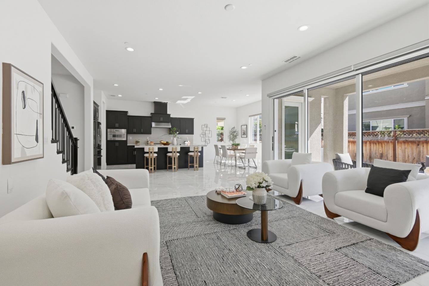 Detail Gallery Image 13 of 63 For 39441 Humpback Whale Rd, Newark,  CA 94560 - 5 Beds | 4/1 Baths