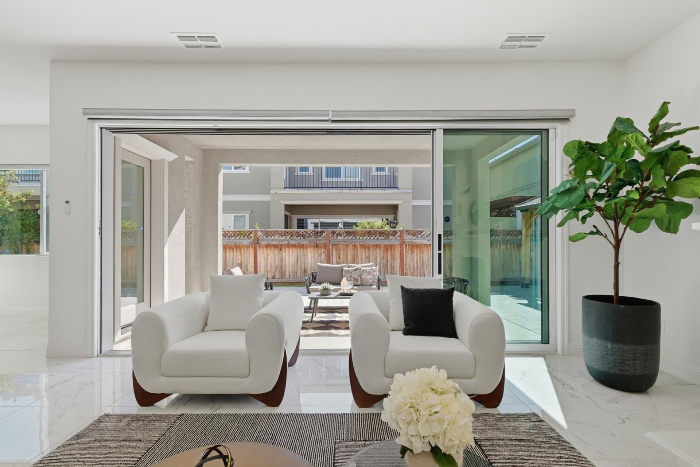 Detail Gallery Image 15 of 63 For 39441 Humpback Whale Rd, Newark,  CA 94560 - 5 Beds | 4/1 Baths