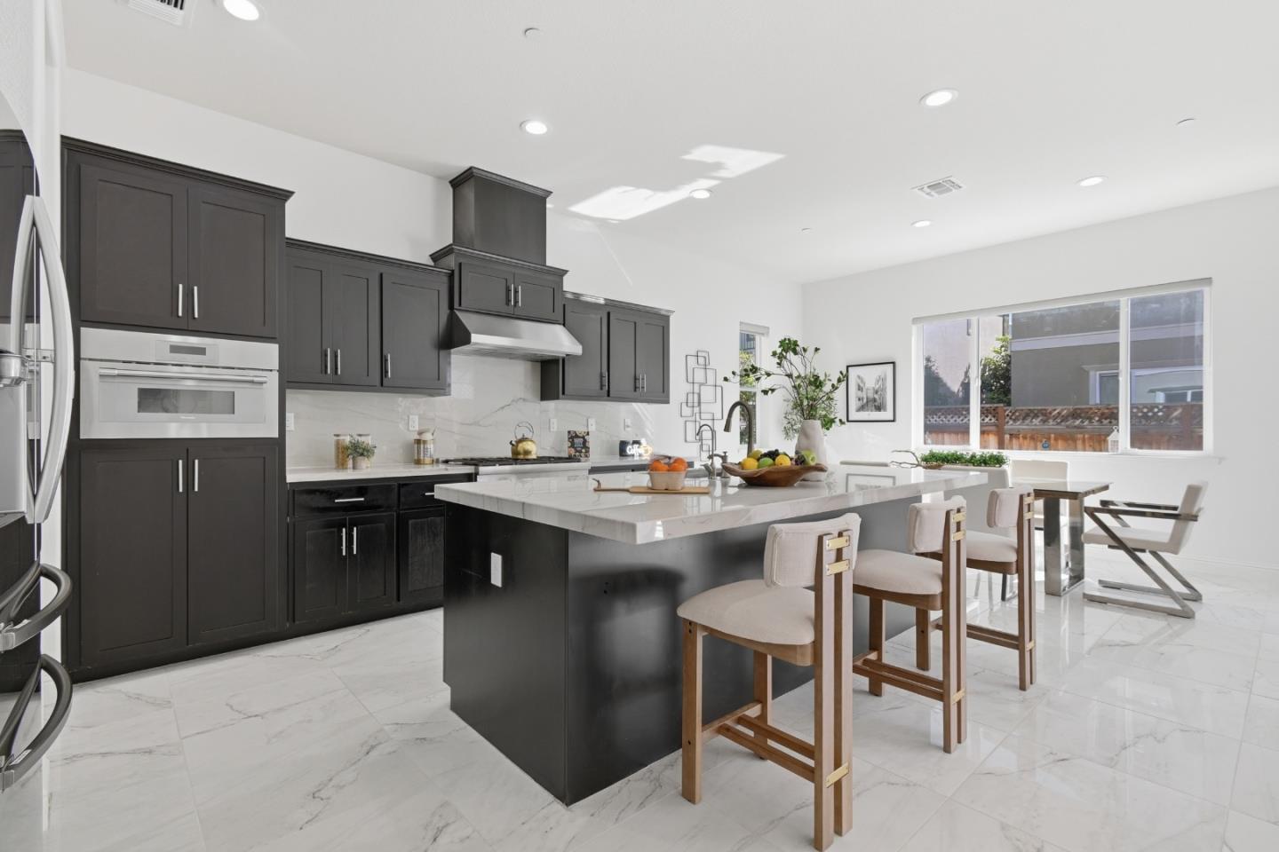 Detail Gallery Image 22 of 63 For 39441 Humpback Whale Rd, Newark,  CA 94560 - 5 Beds | 4/1 Baths