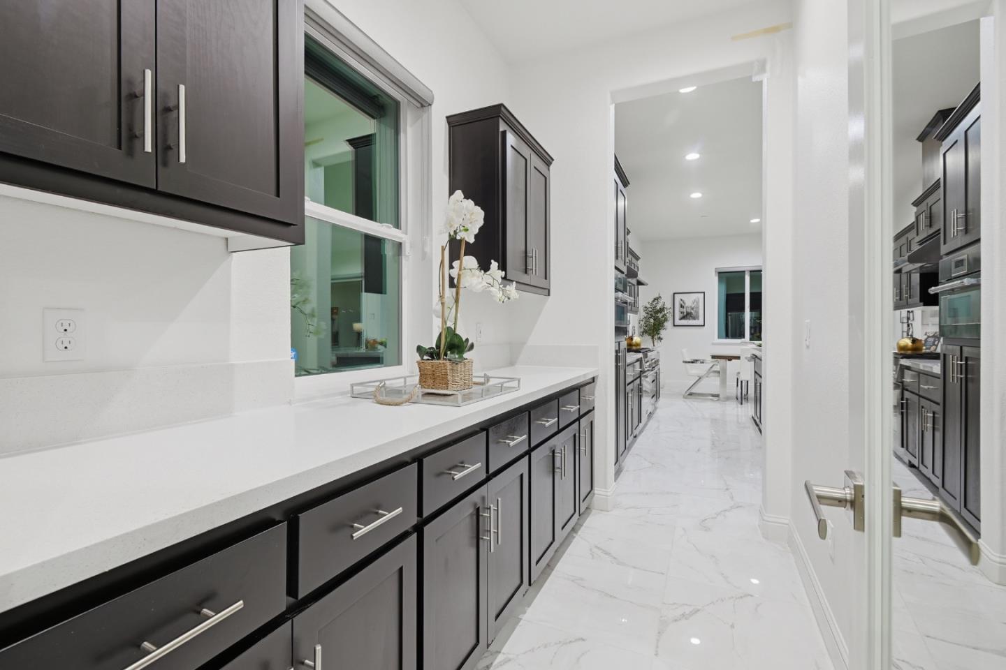 Detail Gallery Image 24 of 63 For 39441 Humpback Whale Rd, Newark,  CA 94560 - 5 Beds | 4/1 Baths