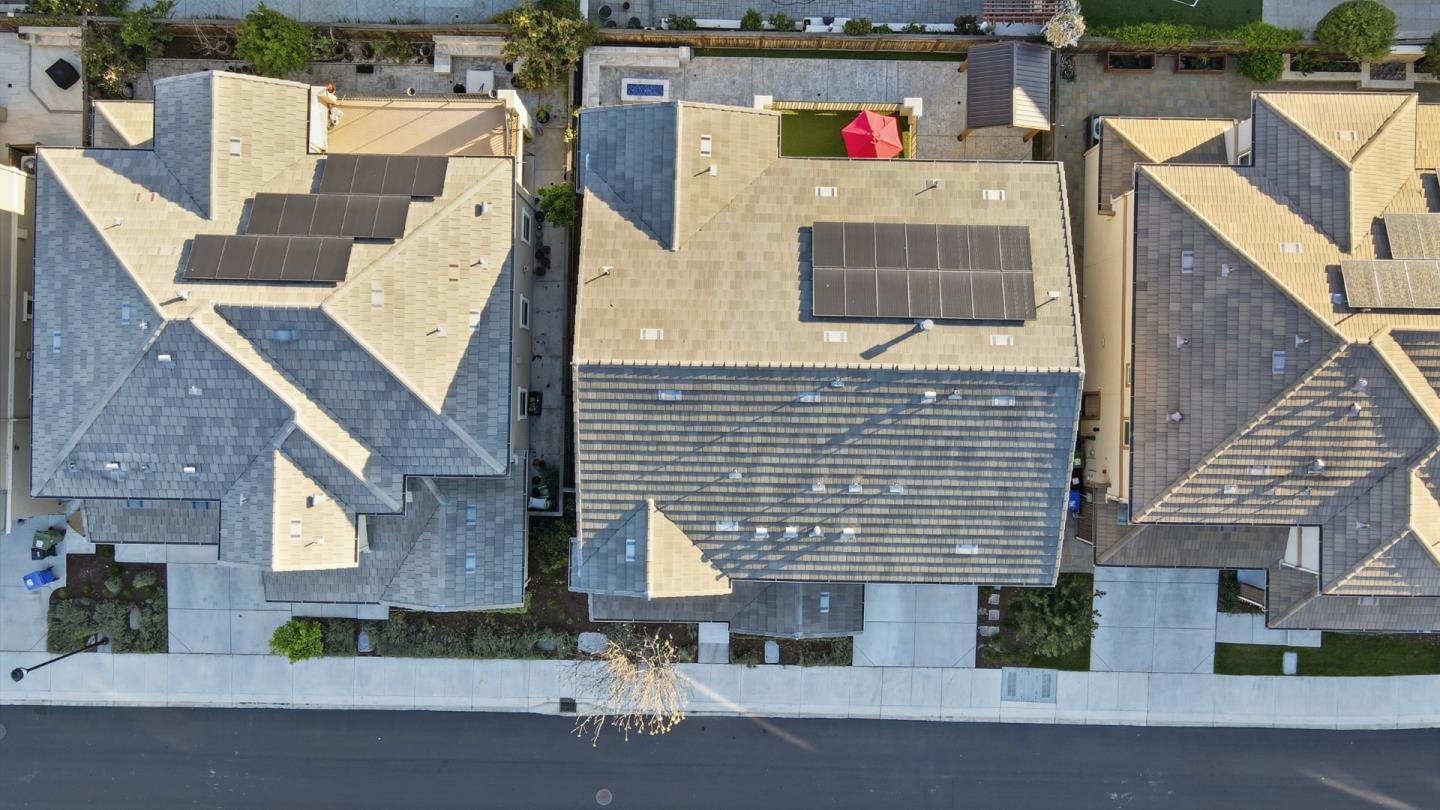 Detail Gallery Image 3 of 63 For 39441 Humpback Whale Rd, Newark,  CA 94560 - 5 Beds | 4/1 Baths