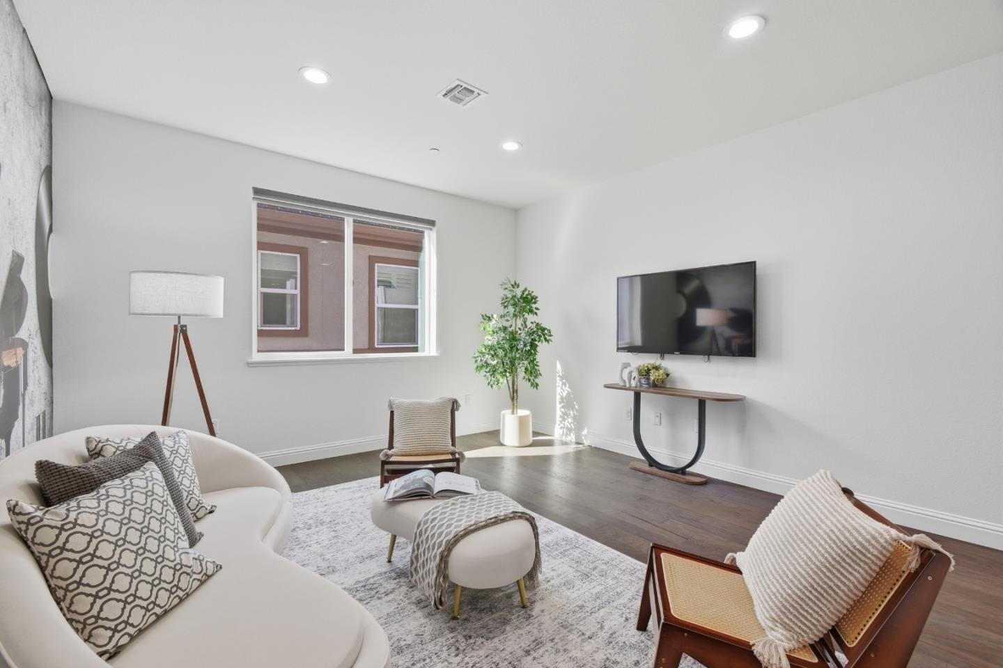 Detail Gallery Image 31 of 63 For 39441 Humpback Whale Rd, Newark,  CA 94560 - 5 Beds | 4/1 Baths